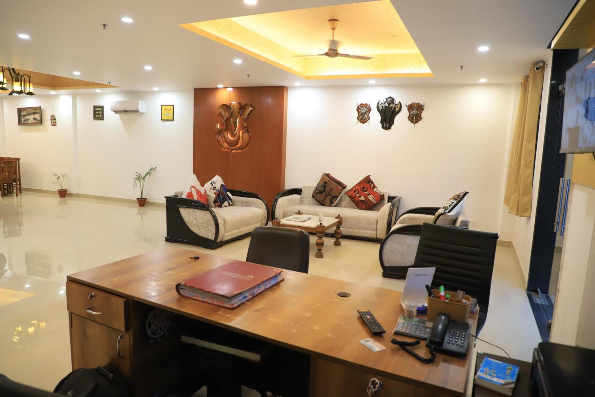 Hotel Moon Residency Near Yashobhoomi Convention Centre New Delhi