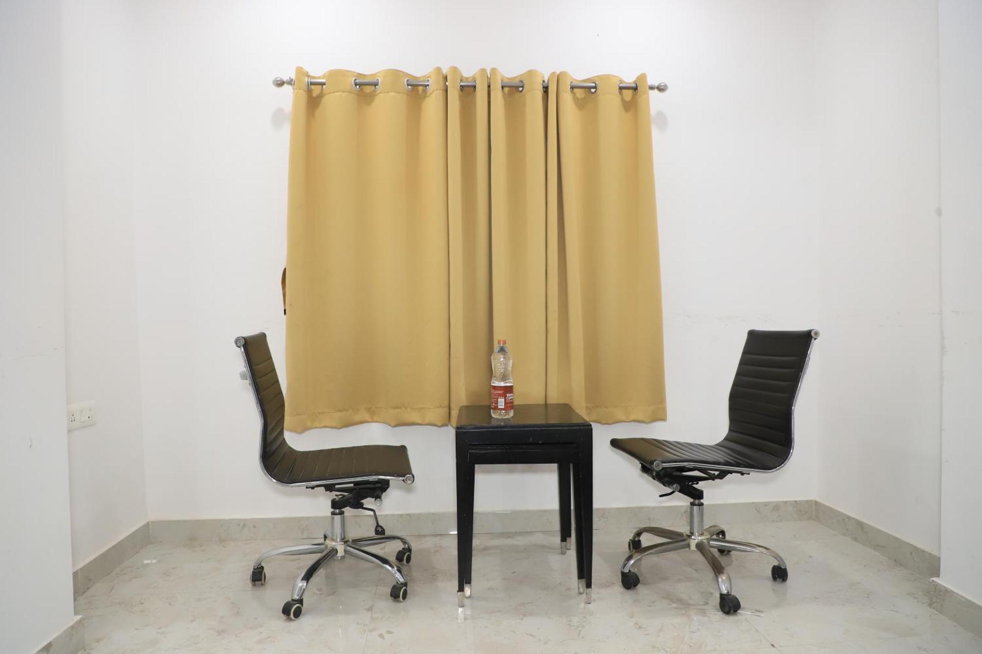 Moon Residency Near Yashobhoomi Convention Centre Hotel